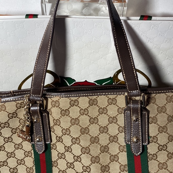 Authentic Gucci Sherry Line Charm Bag - Picture 9 of 16
